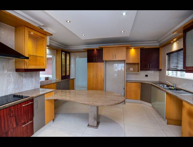 3 BEDROOM APARTMENT FOR SALE IN MUSGRAVE